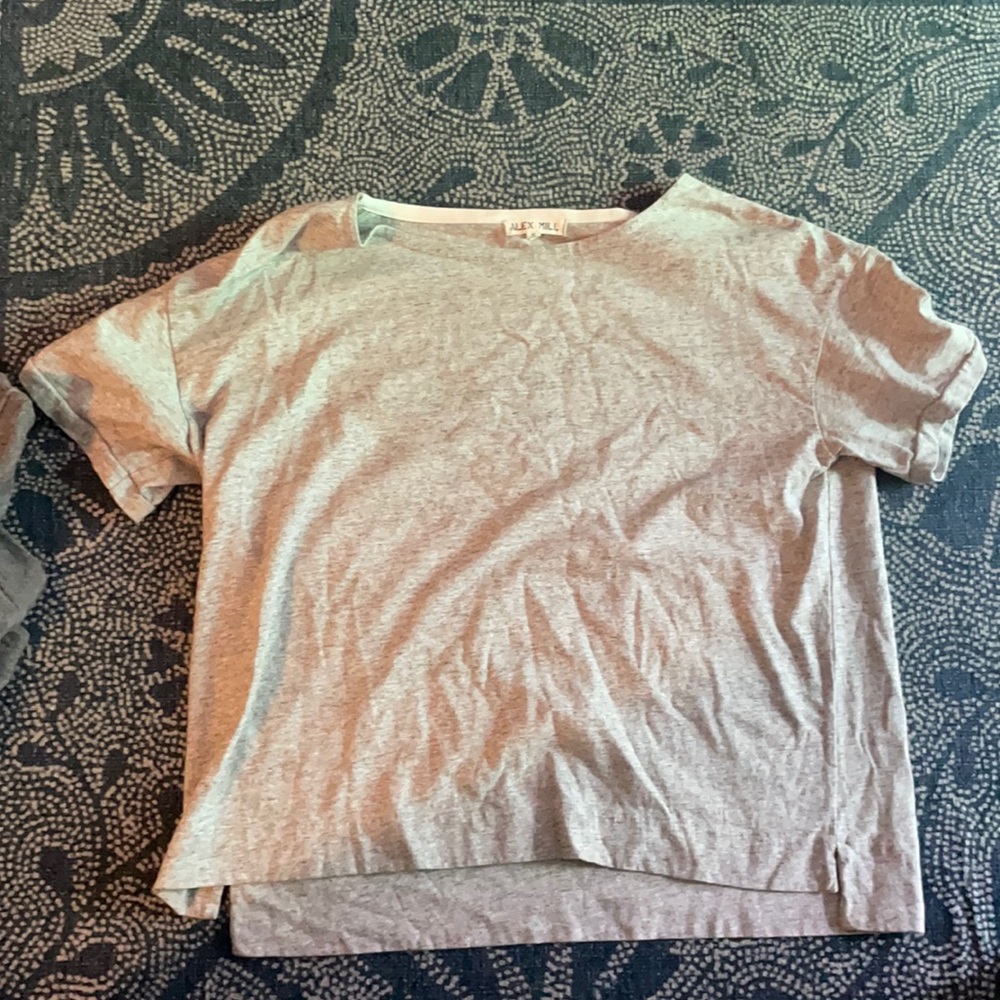 Grey boxy tee